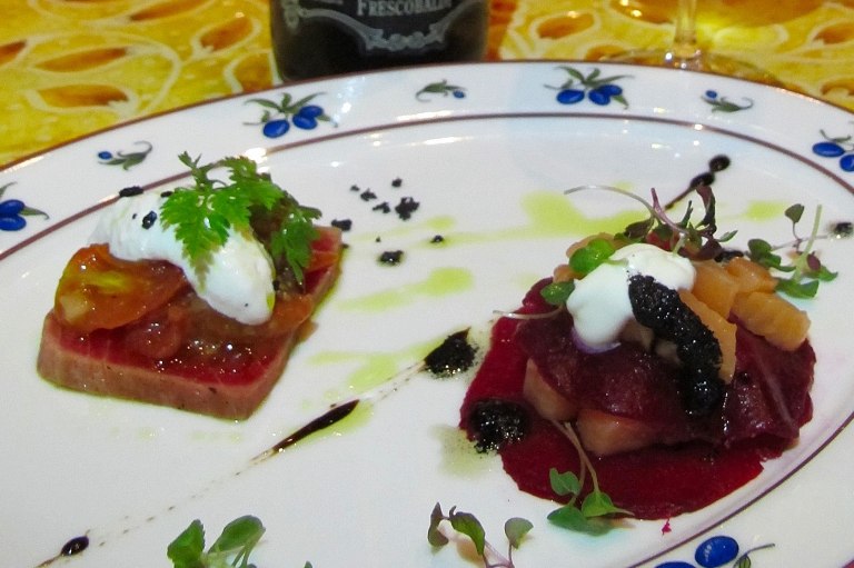 Antipasto Millefoglie di salmone e barbabietola affumicati al rosmarino, salsa cenere e panna acida Rosemary smoked salmon and beetroot mille foille, ash sauce and sour cream Mousse di burrata all`olio Ex. Vergine d oliva con crudaiola di tonno alla mediterranea Burrata and Extra Virgin Olive Oil Mousse, Mediterranean Vegetables and Raw Tuna Salsa 