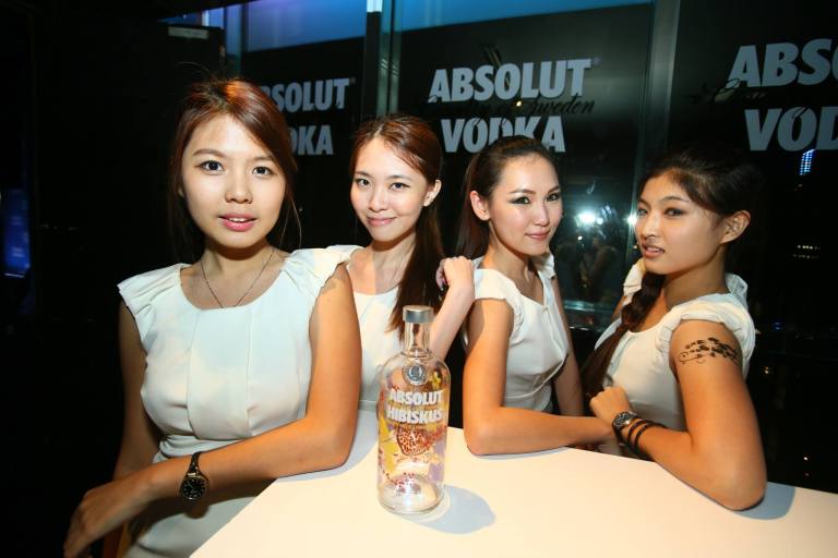 1278091_10152220152940278_950126792_o