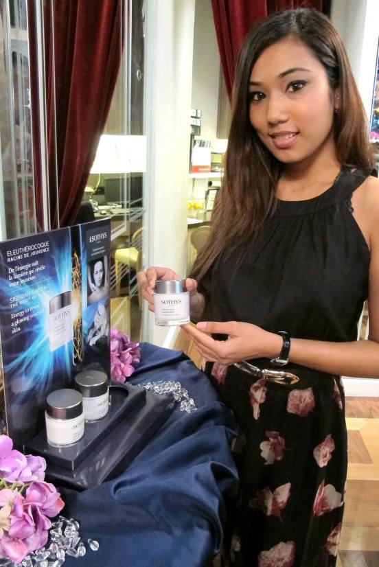 MHB's Kay attended the launch with me at Elegantology in Publika, KL.