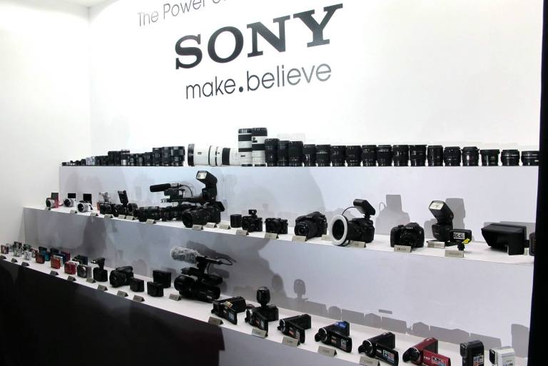 Then Sony's range of digital imaging products including new and existing products were unveilled!