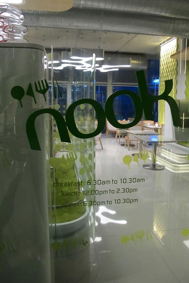 Nook’s menu is created by Executive Chef Steven Seow and his team, is a combination of flavours, textures and freshness. They are very proud of their Sarawak Laksa, which is creamy and spicy (I've tried it before during my many visits to the hotel for events and launches and even Andy Kho who hails from Kuching says it's not bad!), made with paste specially ordered from Sarawak, Nook’s Beef Burger, Nasi Lemak and Chicken Rice.