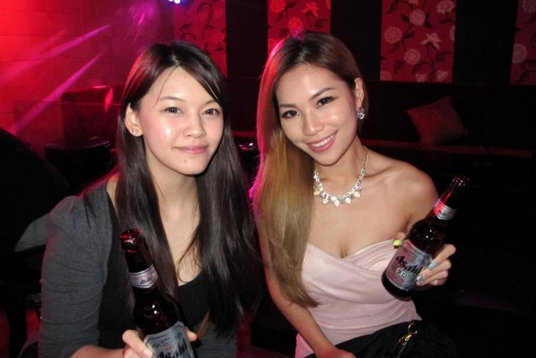 Blogger Anna Bella Wong with MHB's Karen Kho