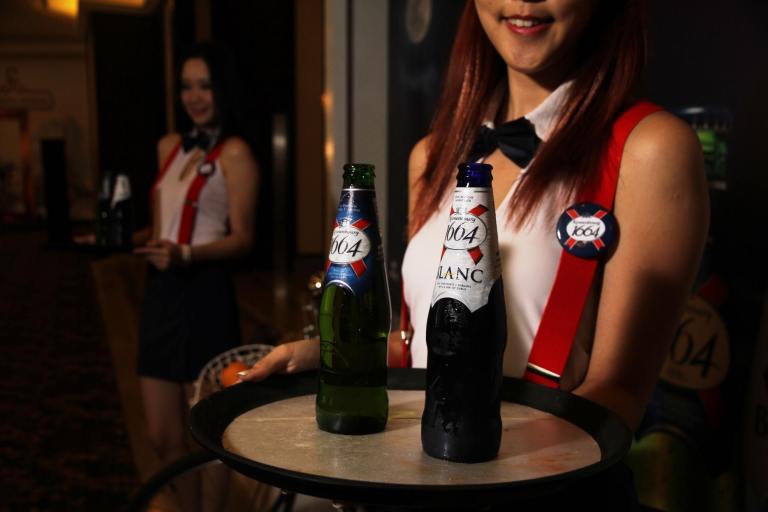 Lots of Kronenbourg 1664 lager and Blanc for us to enjoy throughout the night.