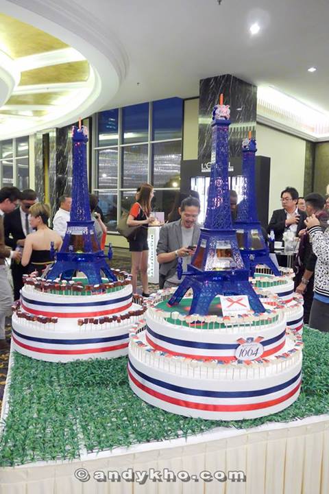 Wish I could bring one of these cool Kronenbourg 1664 beer towers home