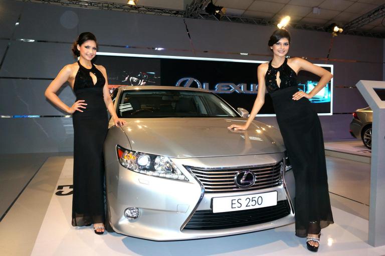 903905_725046047524747_1512407994_o