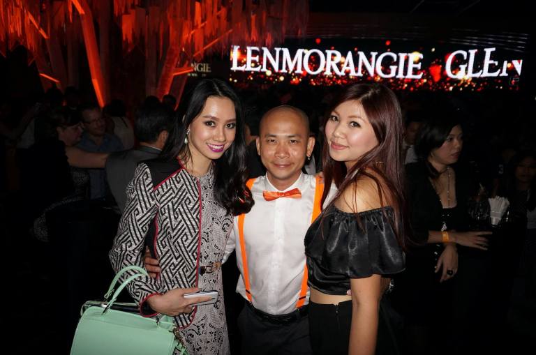 906821_613731522006652_1320147751_o