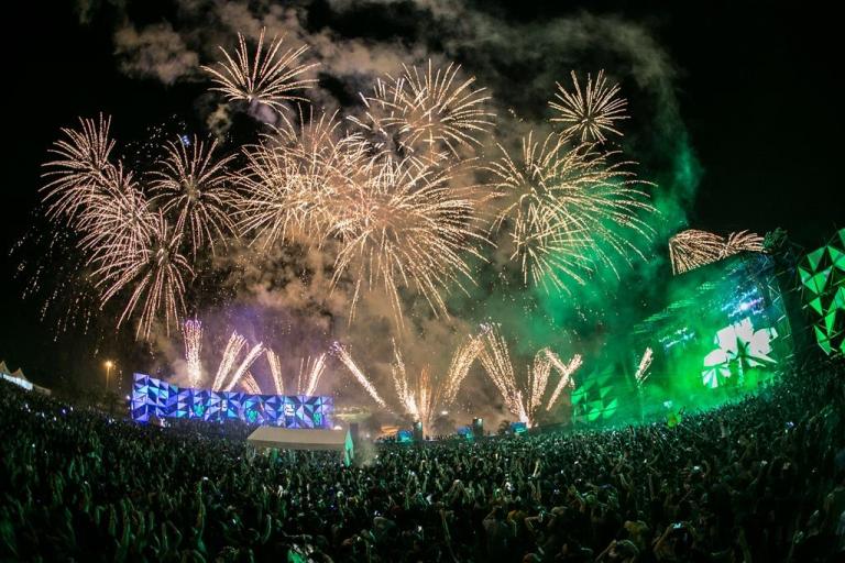 Heineken Thirst unveiled a new star attraction – the Thirst Green Moment in-between performances by Nervo and Afrojack, featuring a booming intro, multi-level visuals, and choreographed lasers and pyrotechnics set to a specially commissioned music track, introducing a new sensory experience.