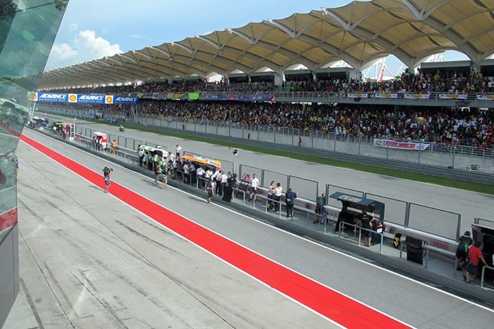 The grandstands were full!