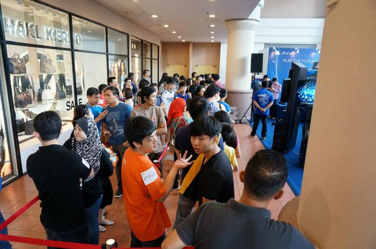 Some customers even started lining up from the night before to claim their PlayStation 4