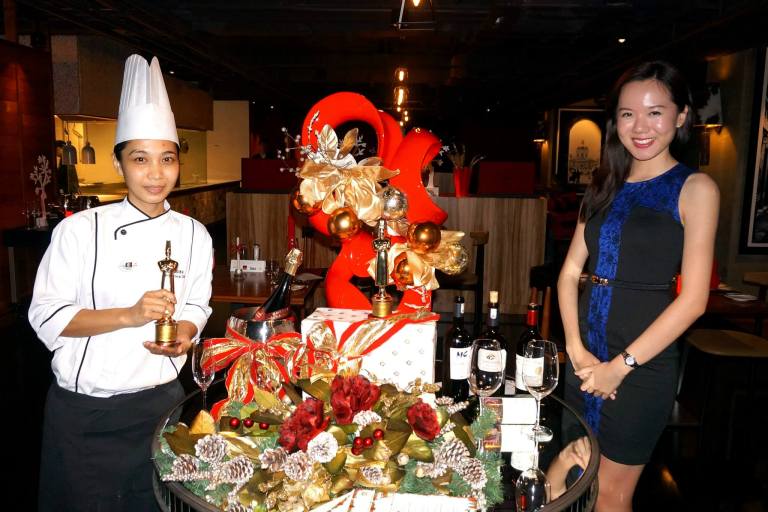 886139_10152397068755278_45932974_o