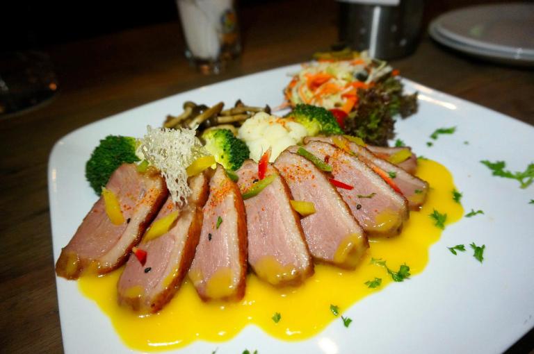 Smoked Duck - RM25.00 - this one is a hidden gem. It was not on the menu when I visited but Happer is revamping their menu to include this dish which is another crowd favourite. My pick of the night! Flavourful and juicy duck with a lovely and tangy lemon sauce and some vege on the side.