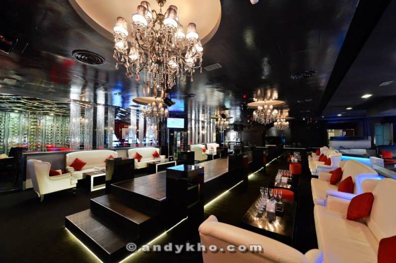 1495512_633243563388781_1005366361_n