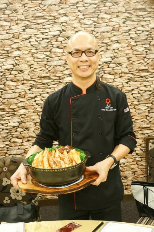 1520669_636954616351009_914040952_n