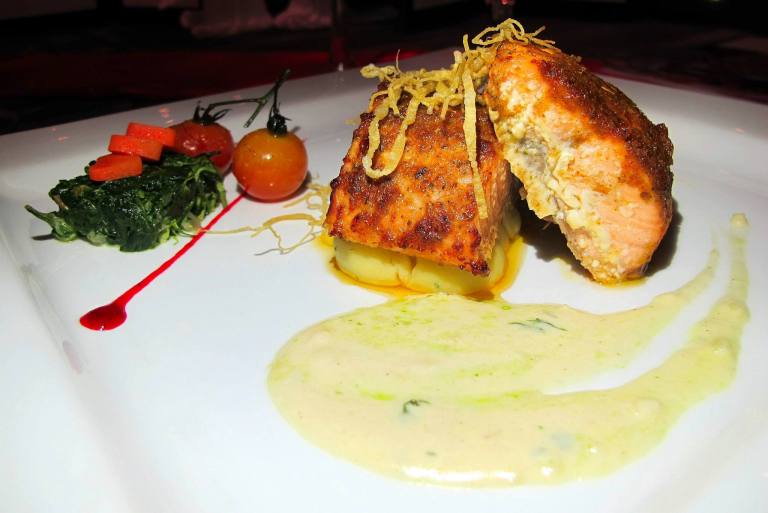 1399183_647955525250918_425130760_o