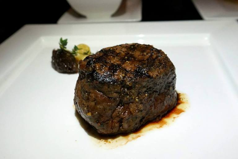 Black Angus Tasmania Tenderloin 220gram RM80.00