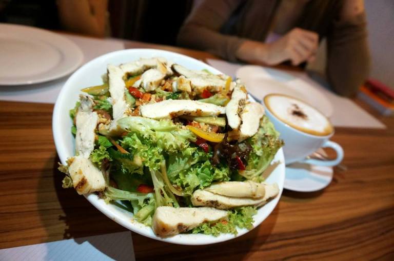 1798845_10152554567905278_508692265_n