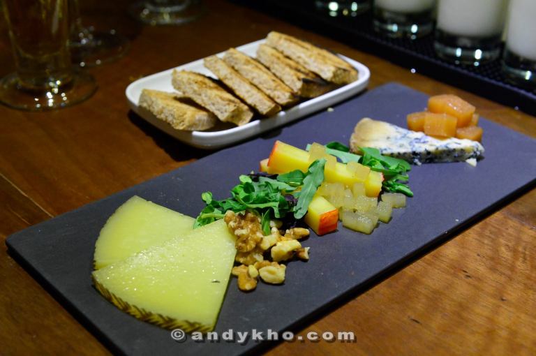 1399694_598944163485388_1923419546_o