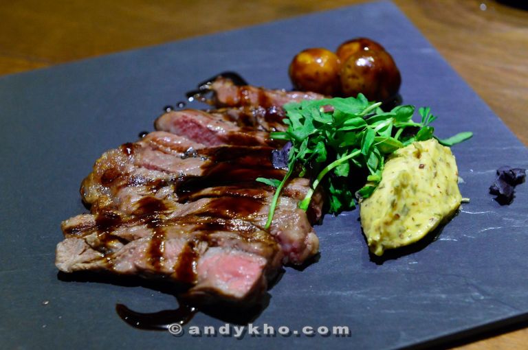 1400316_598943950152076_569151357_o