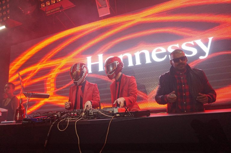 1622427_673567682689702_758061861_o