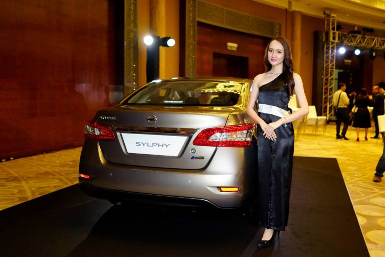 The trunk has a 510 litres capacity while there are LED rear combination lights for sportiness and higher visibility for following vehicles