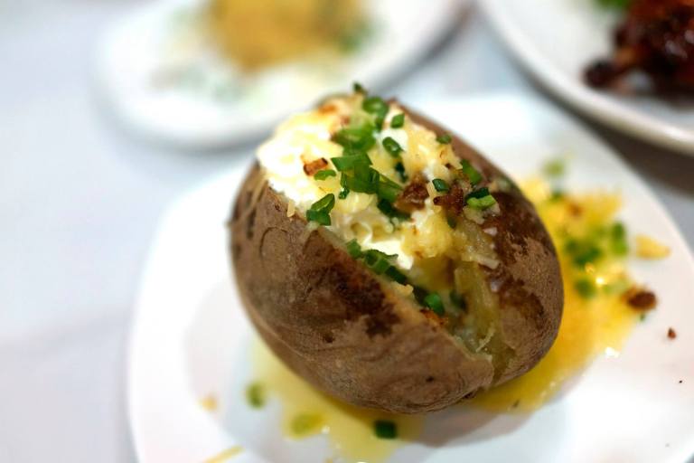 Macho Potatoes (baked potato)