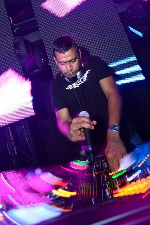 The live band performances will alternate with a DJ spinning on the decks playing the latest charttoppers