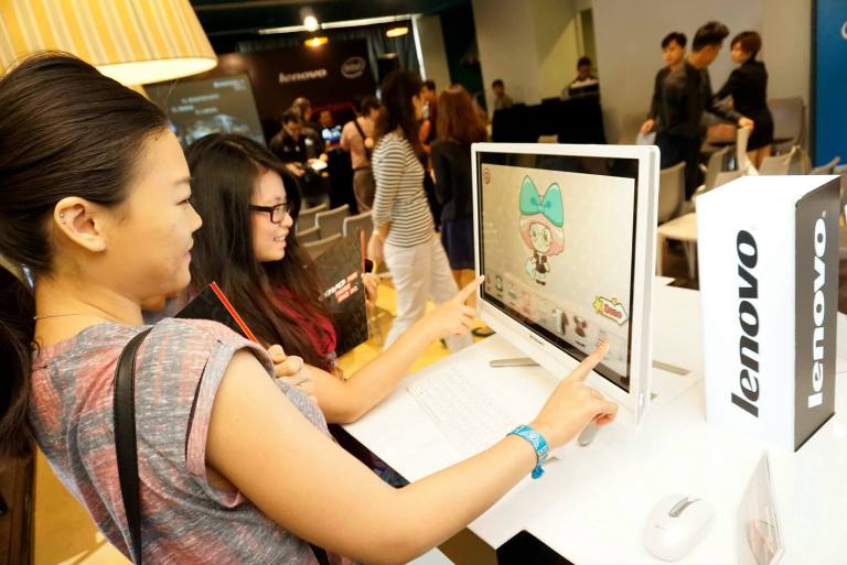 The Lenovo C470 All-in-One comes with a multi-touch display