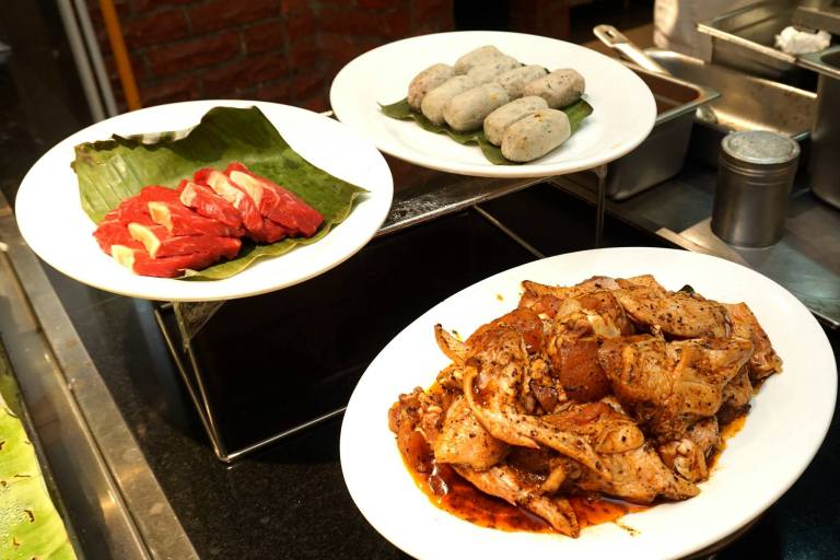 Or you could choose from a selection of other meats. I went for the beef of course!