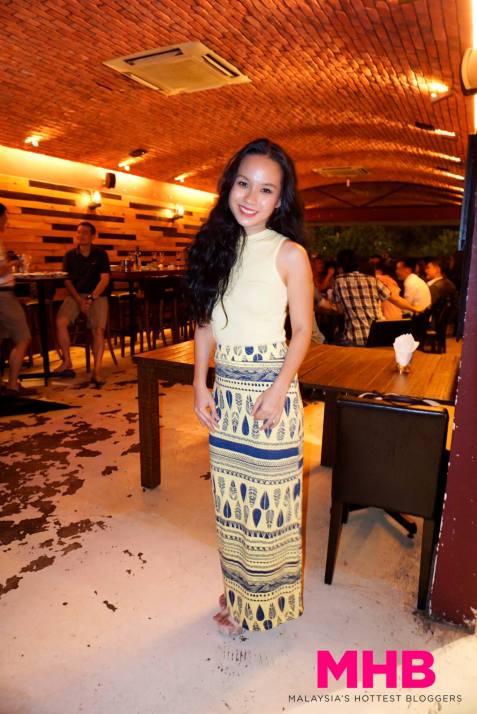 Jasmine is an actress and you can catch her in some local and Singaporean dramas