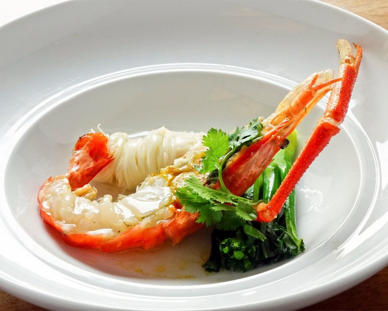 Steamed king prawns with Chinese wine & wheat vermicelli