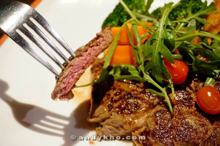 Beautifully cooked to medium rare (that's how I like my steaks) retaining the juice of the meat while being tender! You can select a sauce (black pepper, brown sauce, mushroom) to accompany this dish but it's good enough to be eaten on its own  (for you purists out there).