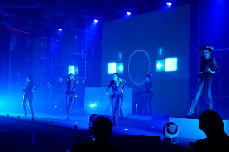 Another sexy dance performance later in the night