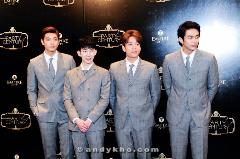 2 AM from Korea performed and had the girls all excited