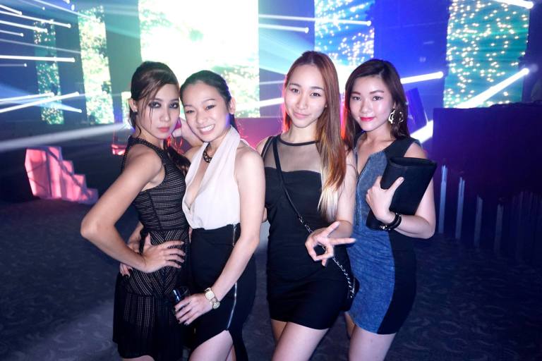 Cecilia Yong, winner of So You Think You Can Dance Malaysia Season 2 with Amanda, Melissa and their friend