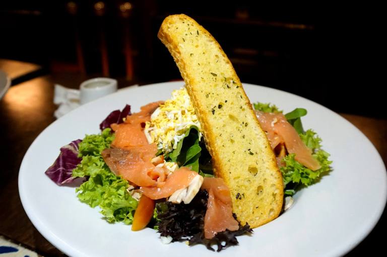 Smoked Salmon Salad - RM25.00++