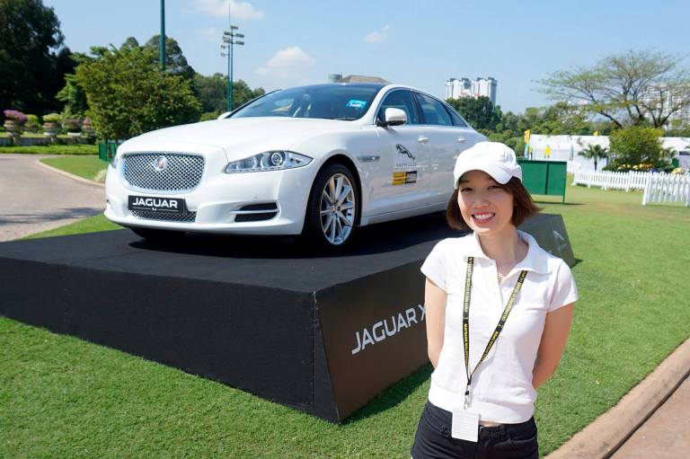 We got there early on Saturday and on the way to the Carlsberg VIP Lounge we passed by this Jaguar