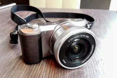 Sony Alpha 5100 brown