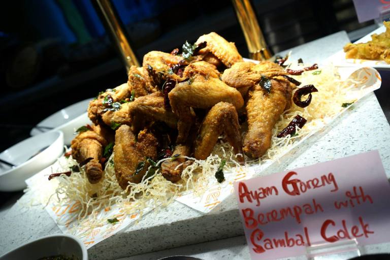 I really liked the ayam goreng! Crispy and very flavourful.