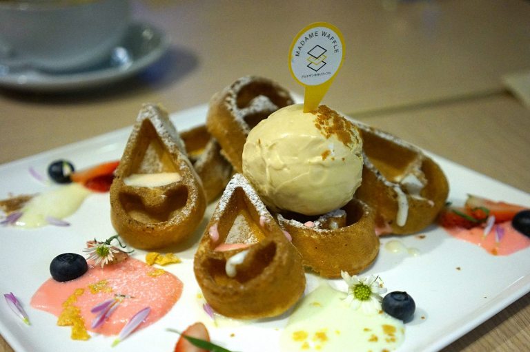 We also got to try some of their experimental crispy waffles which are named after some fairy tale classics like Cinderella, Beauty, Beast, etc. etc. Some of these waffles might just be making it on the menu soon!