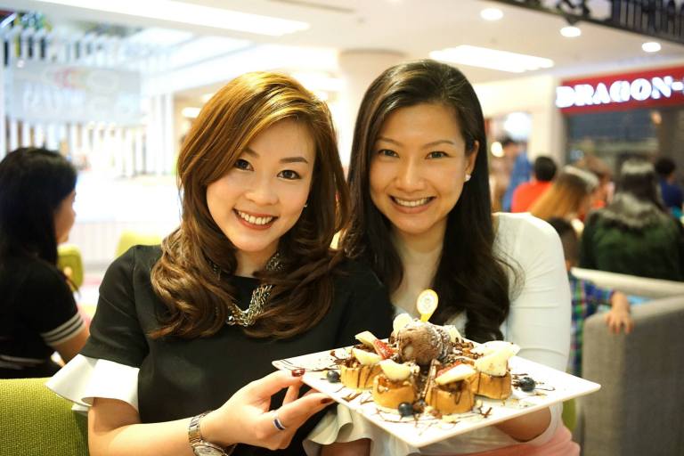 Happy faces - Lisa and Veron