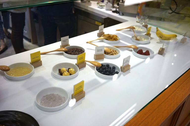 You could also select your own toppings