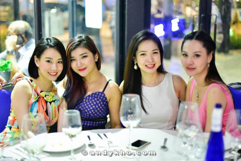 Stephinie Tan, Hibbie, Denise Ang and Adelyn Kang