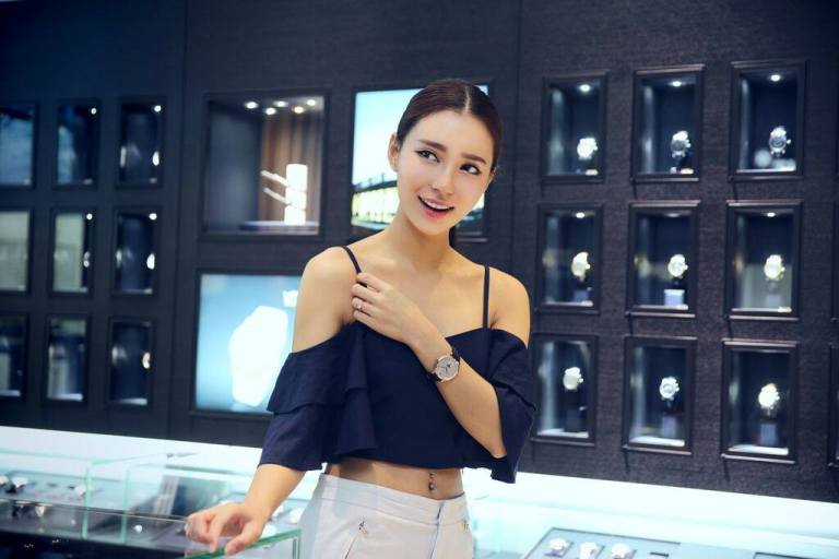 Venice wearing the Montblanc Heritage Spirit Moonphase