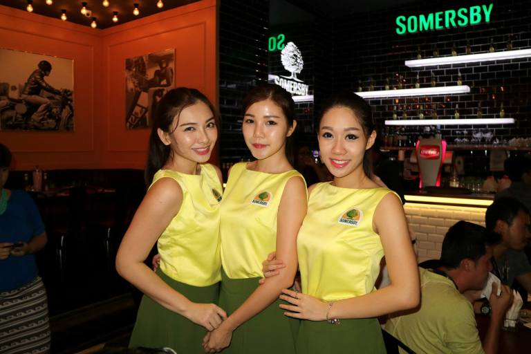 The pretty Somersby girls looked after us and ensured that we were not thirsty