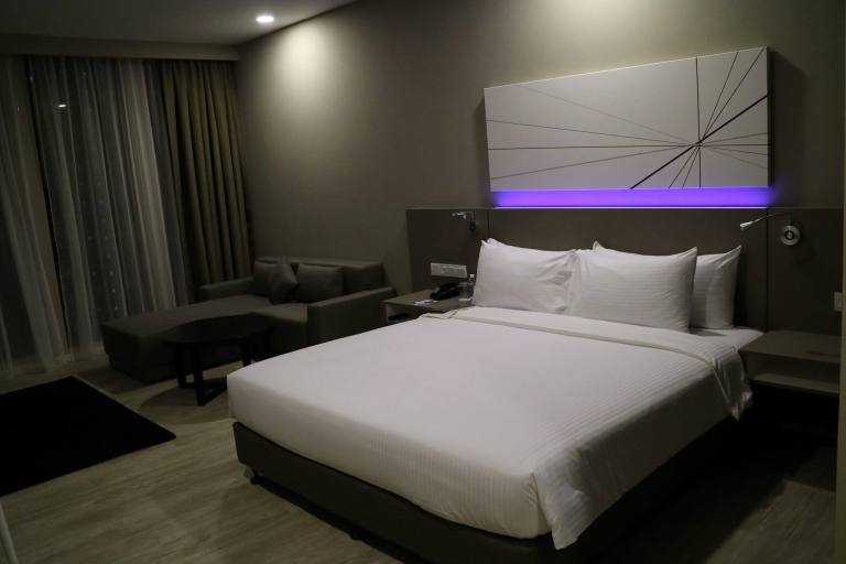 Checking in later, I was quite surprised by the size of the room