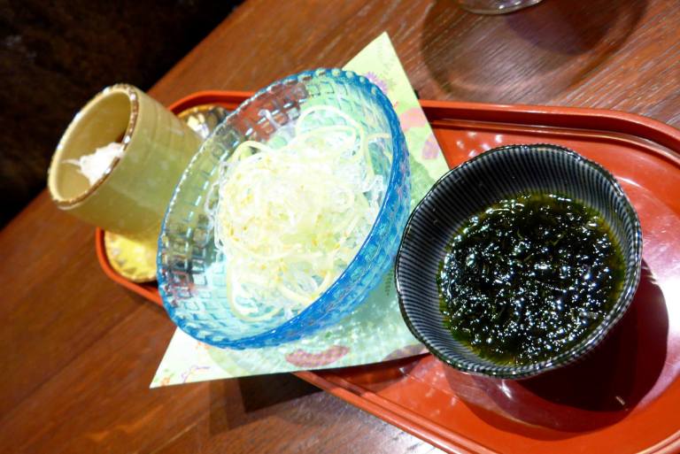Seaweed Glass Noodles served In Soba Style