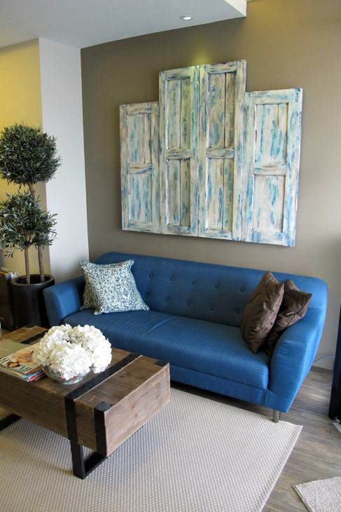 Nice comfy sofa to lounge in while you await your treatment