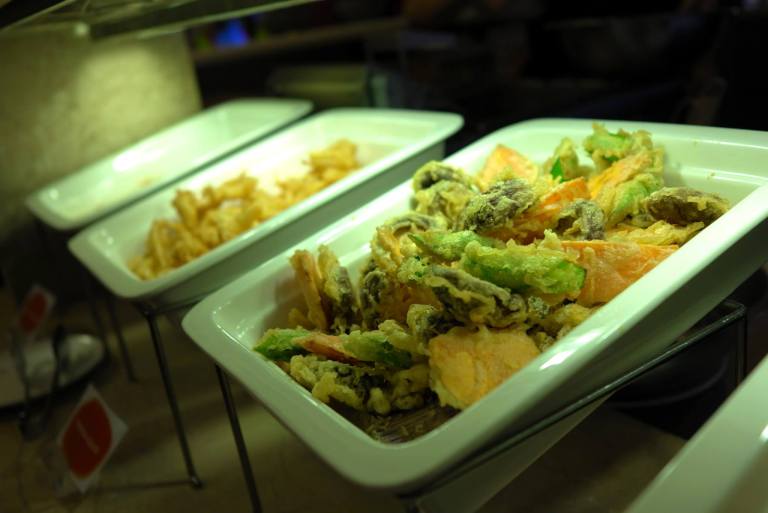 Various types of tempura