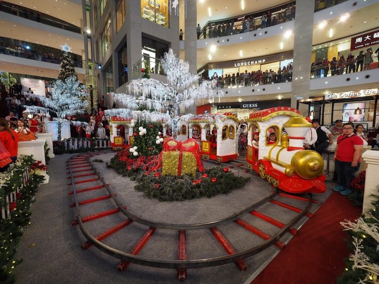 Sparkling Pavilion Express train