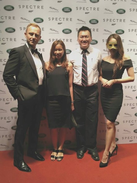 With Michelle (my partner in crime for the night!), "James Bond" and pretty Aileen Tan in the mask at the Land Rover premier of SPECTRE at Pavilion KL